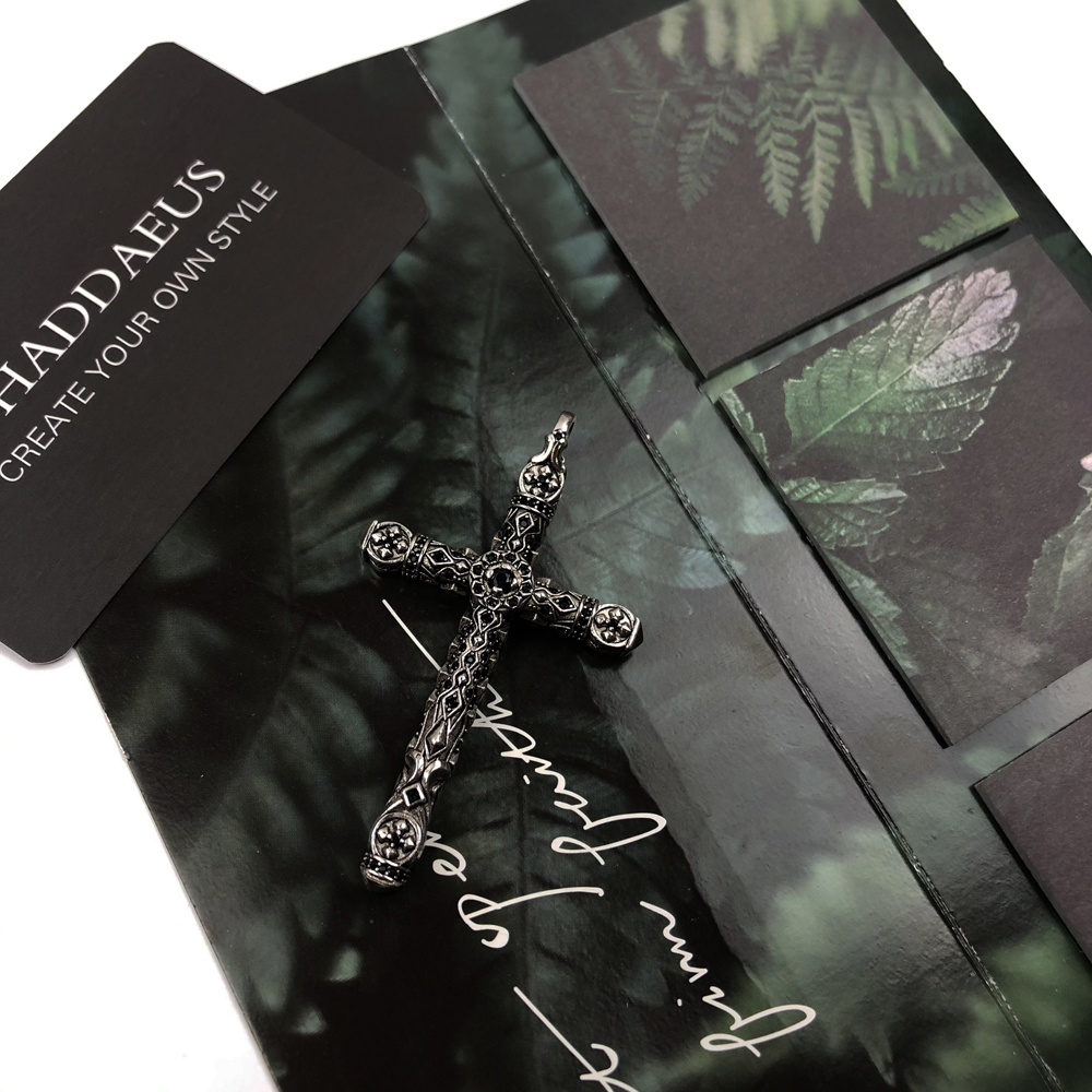 Richly Ornamented Cross Pendan - Men'S Accessories Jewelry Brands 리뷰 및 가격