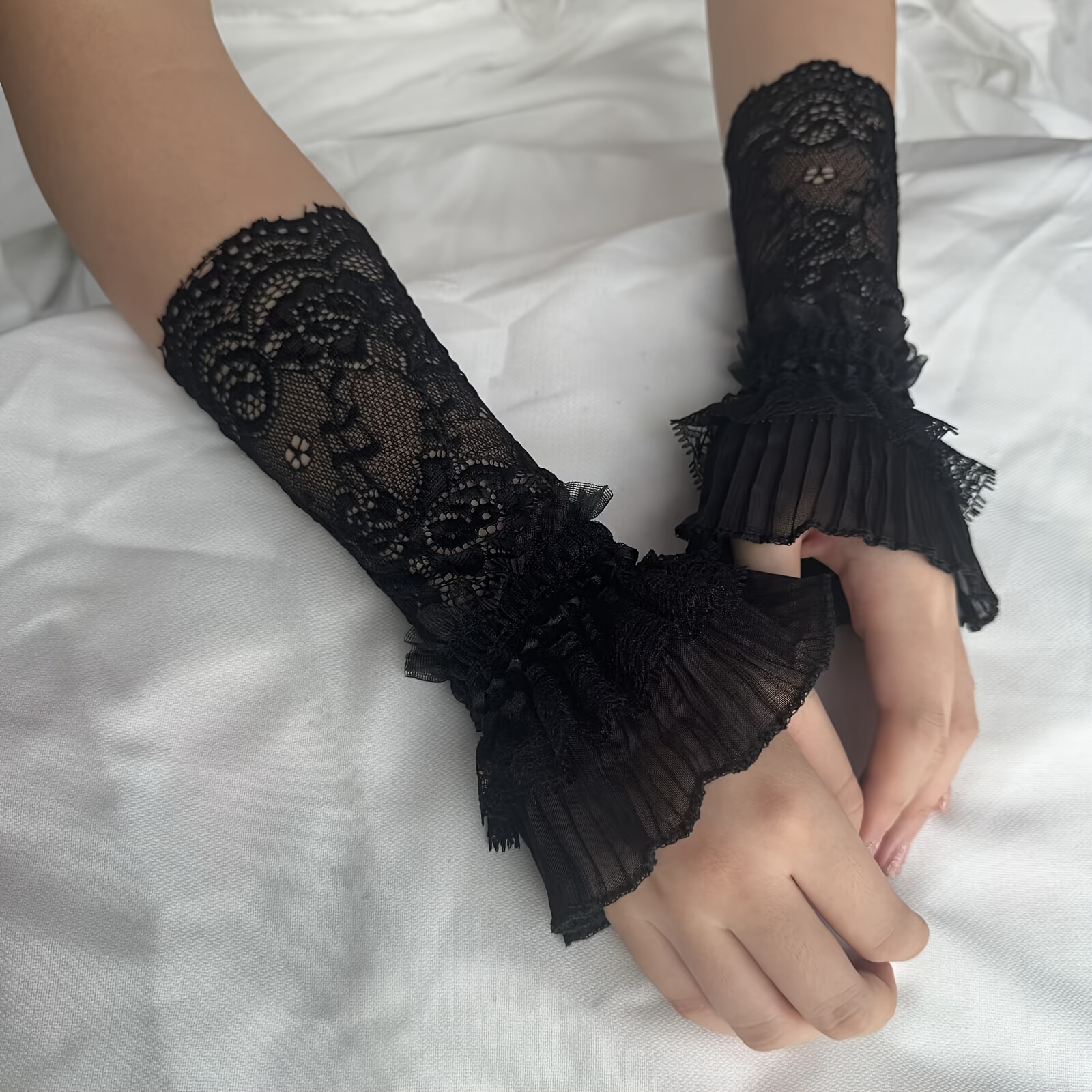 Lace Hollow Wrist Covers Trump - Men Accessories Wedding 리뷰 및 가격