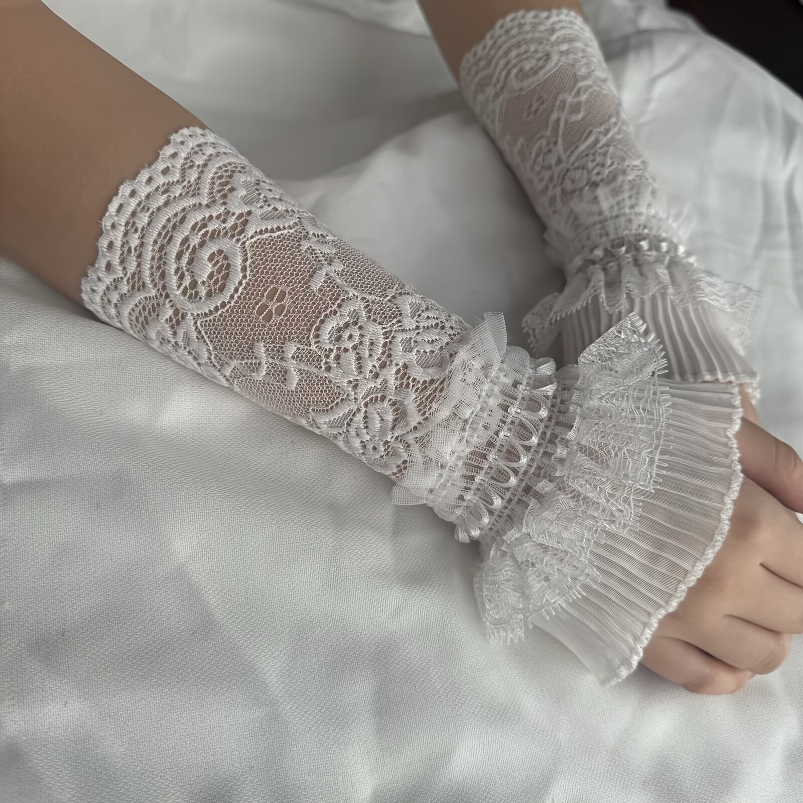 Lace Hollow Wrist Covers Trump - Men Accessories Wedding 리뷰 및 가격