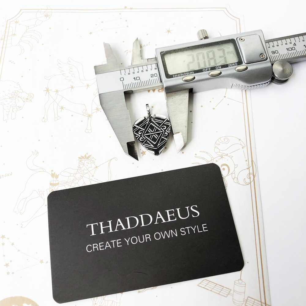 Ornamented Dog Tag Pendant,Bra - Men'S Accessories Jewelry Brands 리뷰 및 가격